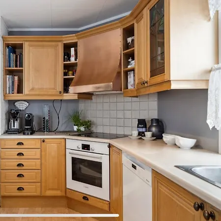 Sjarmerende Hus I Nydelige Tromso!