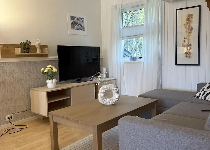 Casa de Férias Sjarmerende Hus I Nydelige Tromso! *