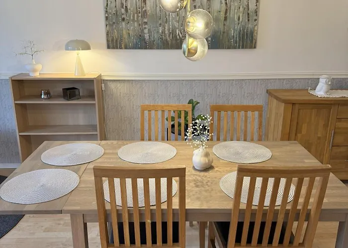 Sjarmerende Hus I Nydelige Tromso! Casa de Férias Tromsø